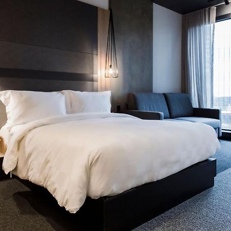 Alt Hotel Saskatoon Kültér fotó