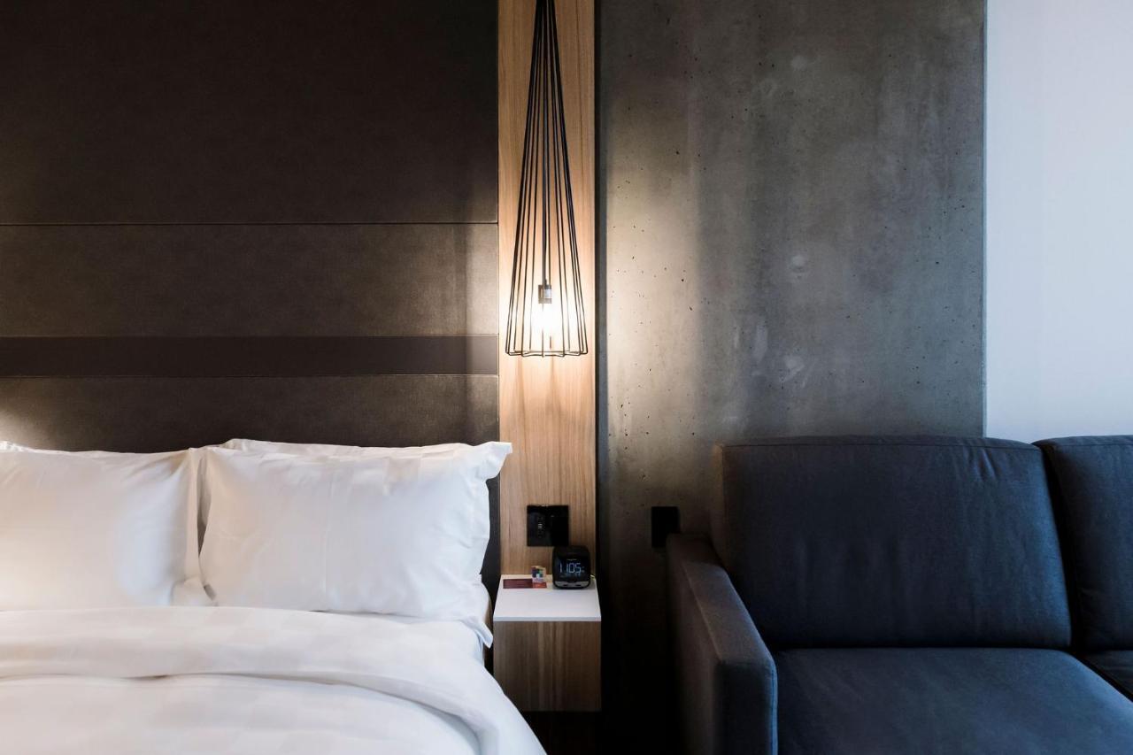 Alt Hotel Saskatoon Kültér fotó
